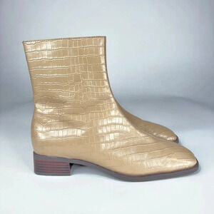 Intentionally Blank Tour Croc Embossed Boot Ojai Cream Leather Low Heel Size 8
